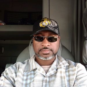 Meet your Posher, Kim l